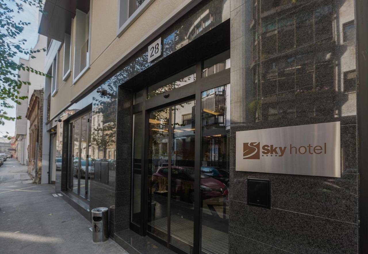 Sky Hotel Belgrade Exterior photo